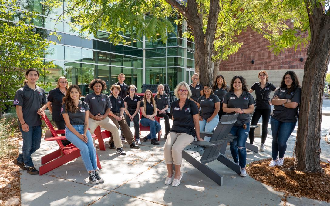 SAIL students gathered outside the Student Commons on the Aims Greeley Campus in 2022