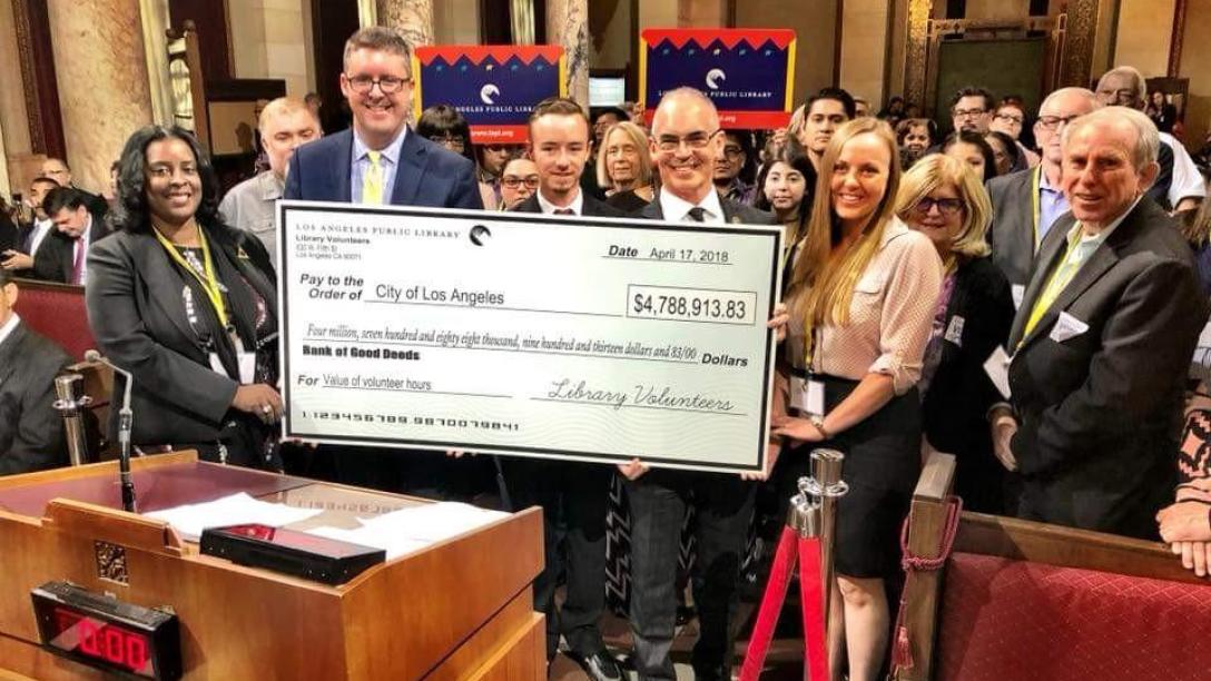 Aims alum, Donnie Schultz receiving scholarship award