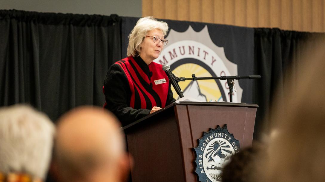 Dr. Leah Bornstein speaking at to an audience