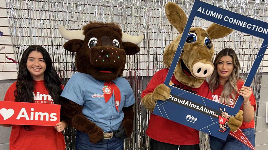 Aims Alumni with Stampede and Aims Mascots