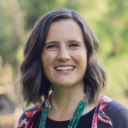 Kelly Agnew Headshot