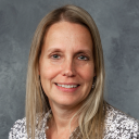 Headshot of Angie Summers