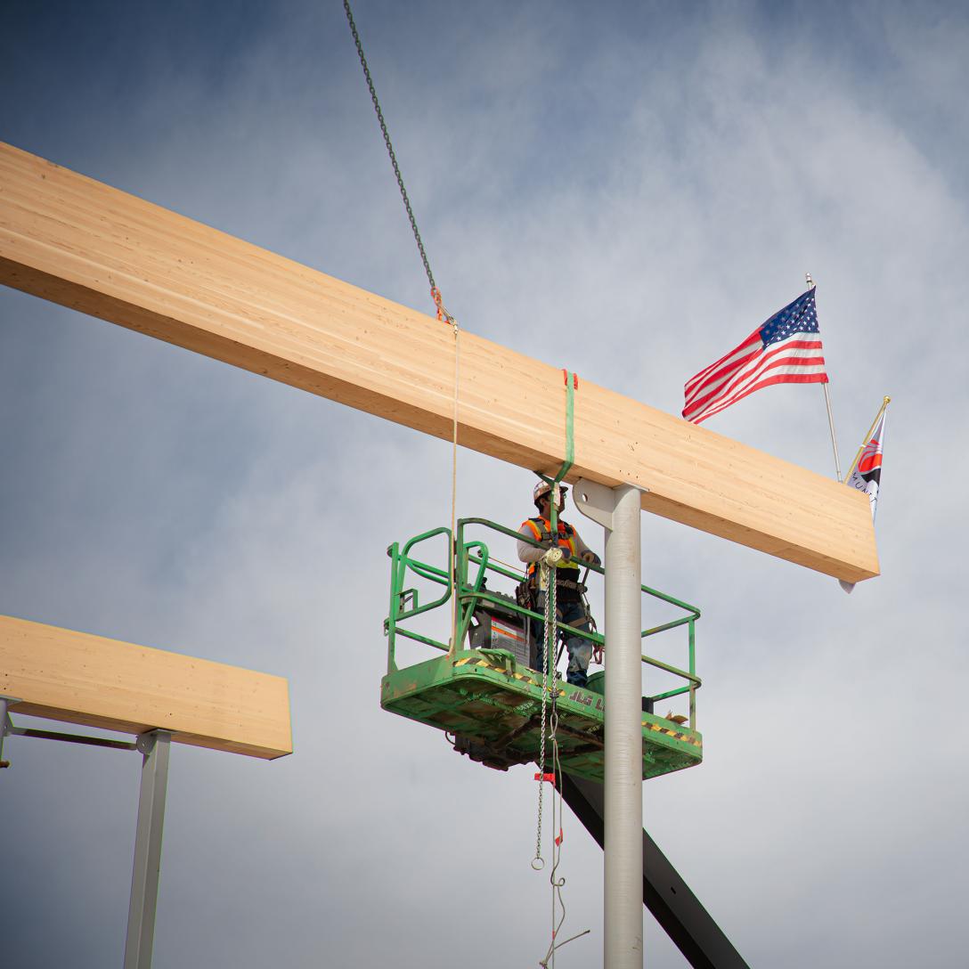 Last Beam added to the AWIC