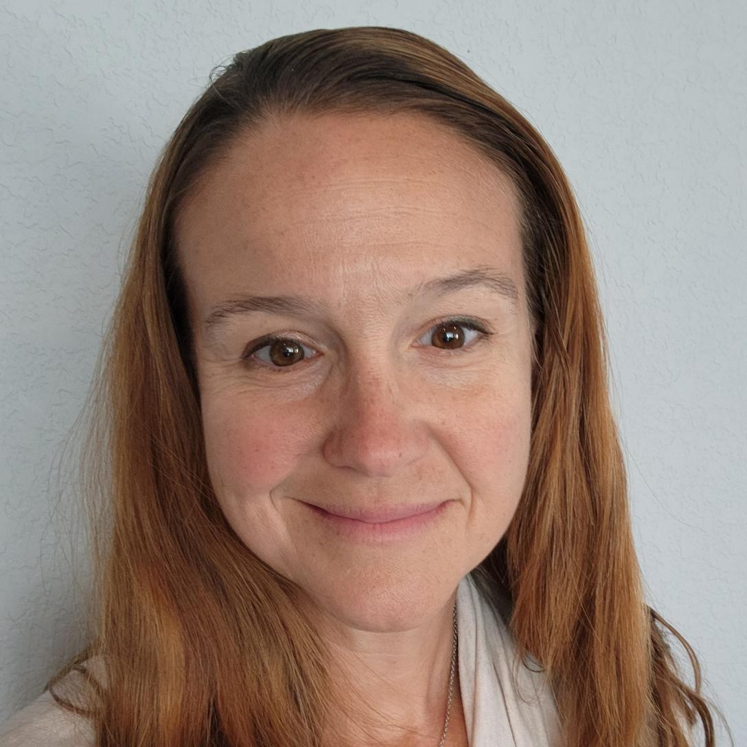 Headshot of Aims biology instructor Jaimie Robinson-Bergstralh