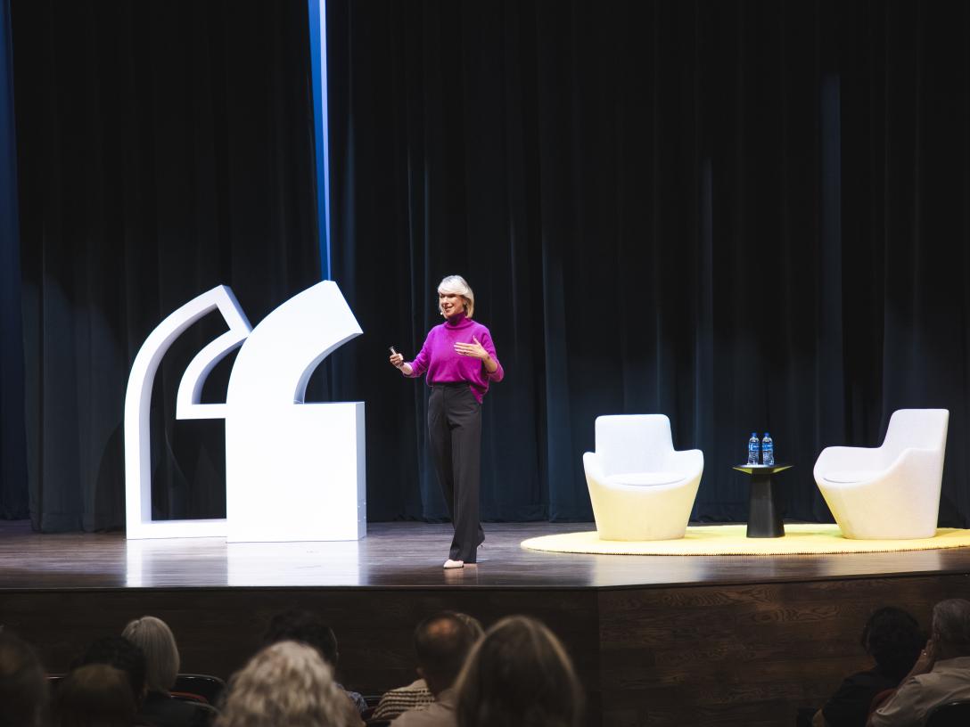 Amy Cuddy on Stage at Welcome Center