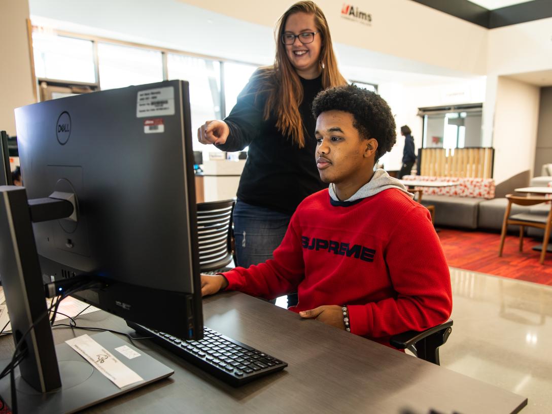 Student applying for finacial aid