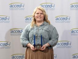 Kelly Porter with Award