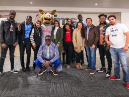 students with Arty Mascot